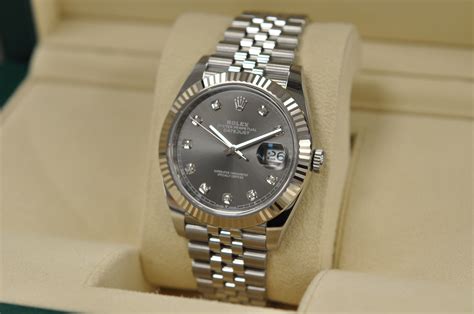 rolex datejust 41mm rhodium dial.